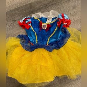 Disney Princess Snow White Small Dress Costume Great Condition